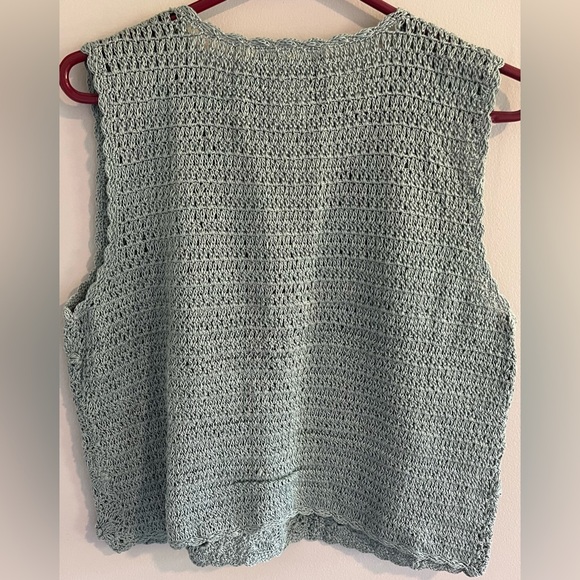 Willow Ridge Vintage Floral Embroidered Cotton Vest - Picture 2 of 3